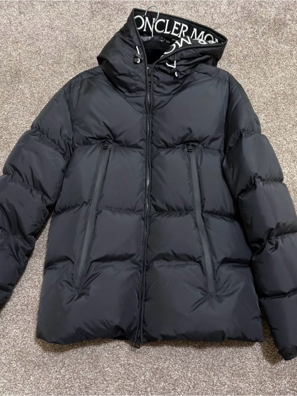 Moncler Montcla - Picture 2 of 11